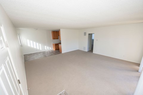 Floor plan for 2 beds, 2 baths, 980 sqft